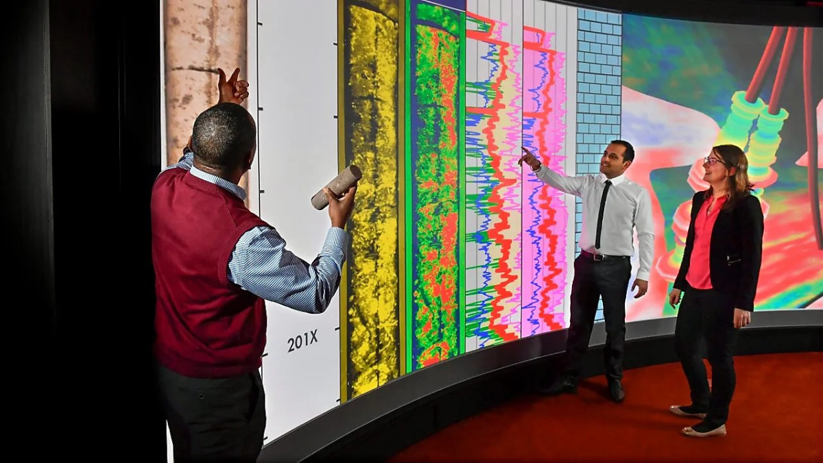 From Servers to Software: Energy’s Cloud Pivot